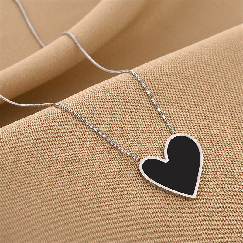 Eterna Heart Charm