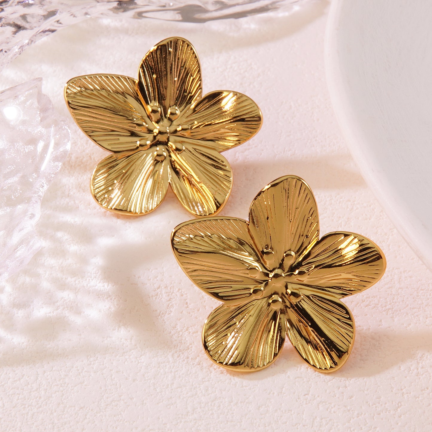 Fleur d’Or Studs
