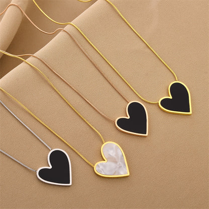 Eterna Heart Charm