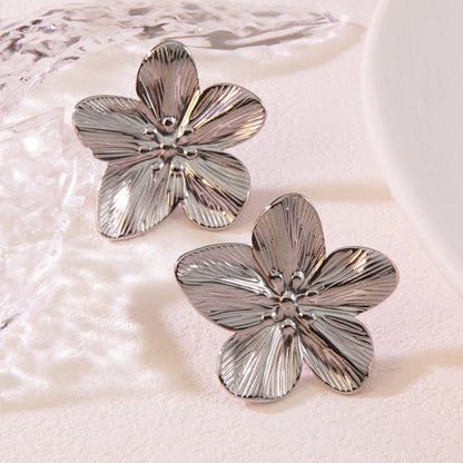 Fleur d’Or Studs