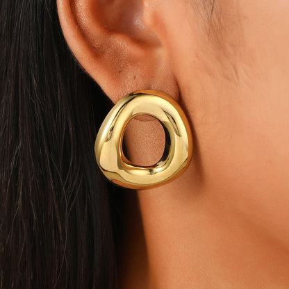 Forma Bold Studs