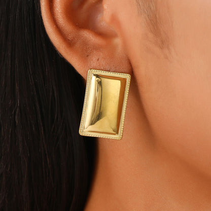Forma Bold Studs