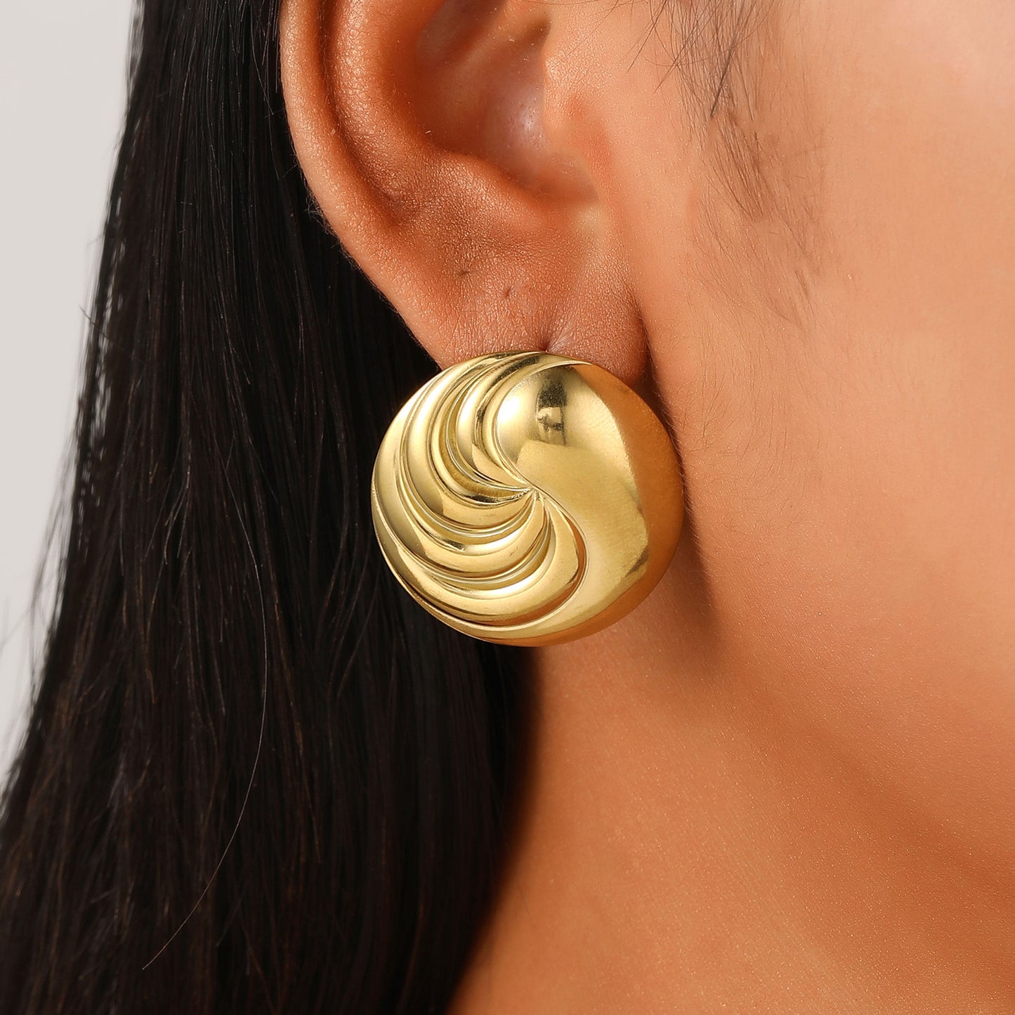 Forma Bold Studs
